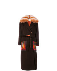 Темно-коричневое пальто с меховым воротником от Fendi