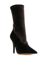 Темно-коричневые замшевые ботильоны от Yeezy