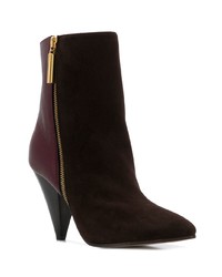 Темно-коричневые замшевые ботильоны от Stuart Weitzman