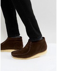 Темно-коричневые замшевые ботинки дезерты от Clarks Originals