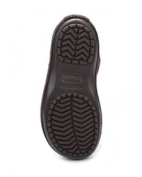 Темно-коричневые замшевые сапоги от Crocs