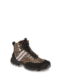 Темно-коричневые кроссовки с принтом