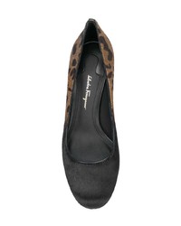 Темно-коричневые туфли из ворса пони с леопардовым принтом от Salvatore Ferragamo