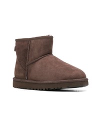 Темно-коричневые угги от UGG Australia