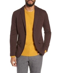 Темно-коричневый пиджак с узором "в ёлочку"