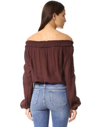 Темно-красная блузка от Raquel Allegra