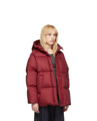 Женская темно-красная куртка-пуховик от Moncler