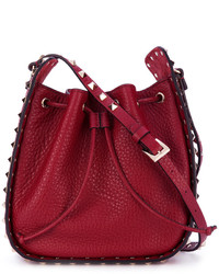 Темно-красная сумка-мешок от Valentino Garavani