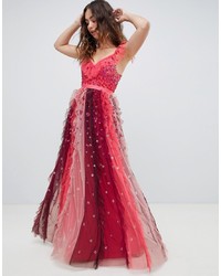 Темно-красное вечернее платье из фатина с украшением от Needle & Thread