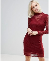 Темно-красное кружевное облегающее платье от B.young