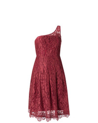 Темно-красное кружевное платье с пышной юбкой от Martha Medeiros