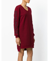 Темно-красное платье-свитер с вышивкой от MCQ