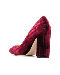 Темно-красные бархатные туфли от Chloe Gosselin