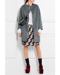 Женские темно-красные босоножки от Prada