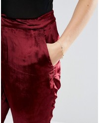 Женские темно-красные брюки от The Jetset Diaries