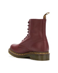 Женские темно-красные кожаные ботинки на шнуровке от Dr. Martens