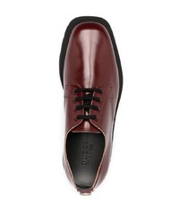 Темно-красные кожаные массивные туфли дерби от Gucci