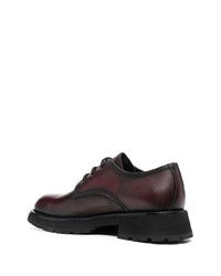 Темно-красные кожаные туфли дерби от Alexander McQueen