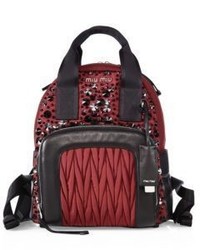 Темно-красный рюкзак с украшением