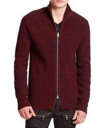 Темно-красный свитер на молнии