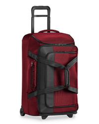Темно-красный чемодан