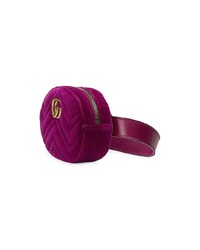 Темно-пурпурная замшевая поясная сумка от Gucci