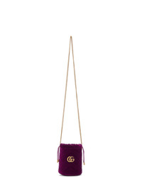 Темно-пурпурная замшевая сумка-мешок от Gucci