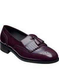 Темно-пурпурная обувь