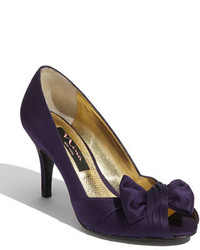 Темно-пурпурная сатиновая обувь