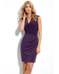 Темно-пурпурное коктейльное платье
