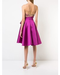 Темно-пурпурное кружевное платье с пышной юбкой с вышивкой от Marchesa Notte