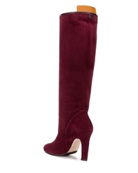 Темно-пурпурные замшевые сапоги от Stuart Weitzman