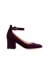Темно-пурпурные туфли от Gianvito Rossi