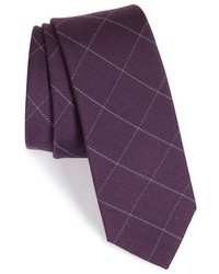 Темно-пурпурный галстук в клетку
