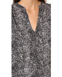 Темно-серая блузка от Soft Joie