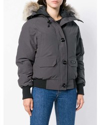 Женская темно-серая куртка-пуховик от Canada Goose