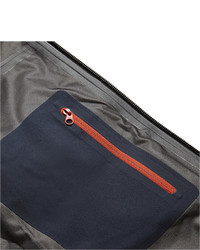 Мужская темно-серая куртка от Arc'teryx