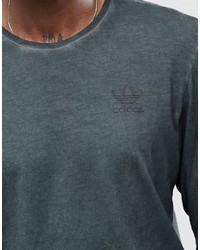 Мужская темно-серая футболка с длинным рукавом от adidas
