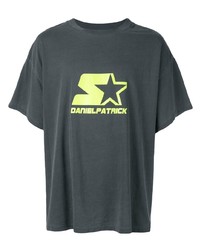 Мужская темно-серая футболка с круглым вырезом с принтом от Daniel Patrick