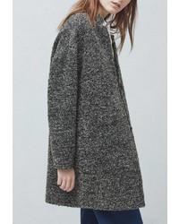 Женское темно-серое пальто от Mango