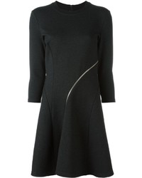 Темно-серое платье от McQ by Alexander McQueen