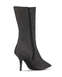 Темно-серые ботильоны с принтом от Yeezy