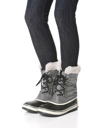 Женские темно-серые ботинки от Sorel