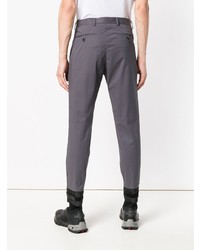 Темно-серые брюки чинос от Prada