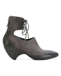Темно-серые замшевые ботильоны на танкетке от Marsèll