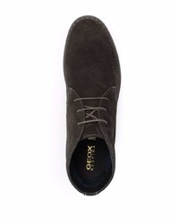 Темно-серые замшевые ботинки дезерты от Geox