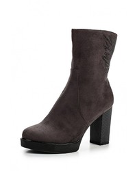 Темно-серые замшевые полусапоги от Inario