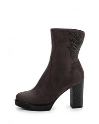 Темно-серые замшевые полусапоги от Inario