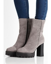 Темно-серые замшевые полусапоги от LOST INK