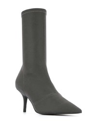 Темно-серые кожаные ботильоны от Yeezy